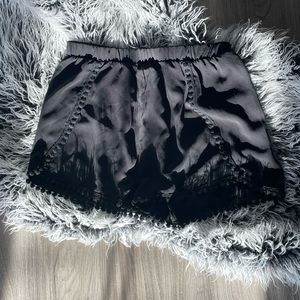 🖤🆕F21 Black Pom Pom Dolphin Shorts ✨NWT✨